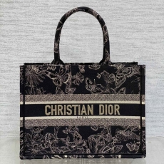 Christian Dior Shopping Bags